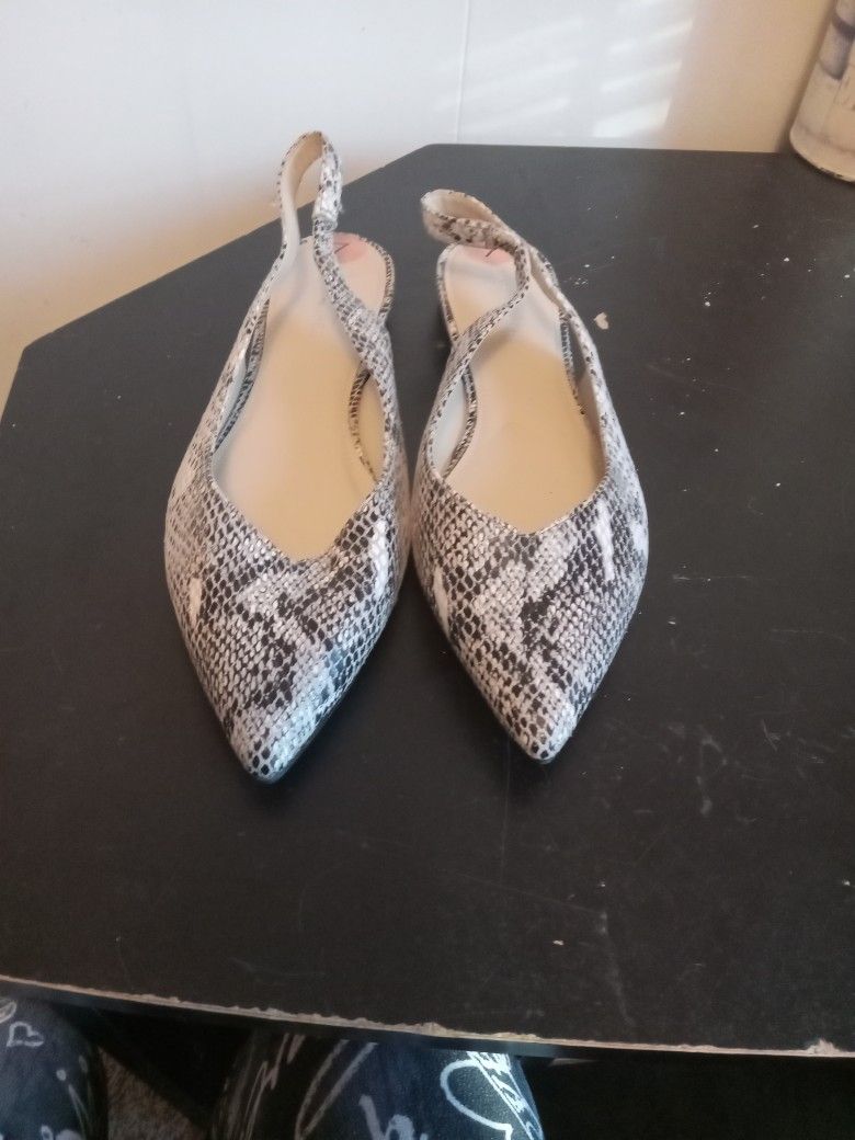 Marc Fisher low High Size7 Snake Skin