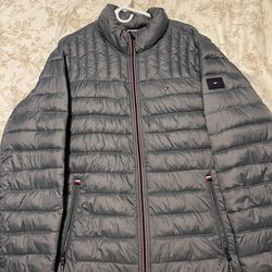 Grey Tommy Hilfiger Puffer Size XL-tall