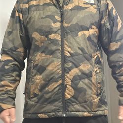 Men’s Northface Camo Jacket Large