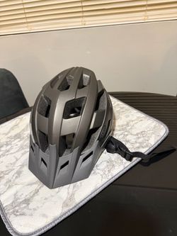 Adult Bicycle Helmet-Matte Black