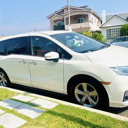 Honda Odyssey EX 2019 For Sale By Owner (LOW MILEAGE)