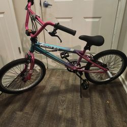 Krome 2.0  20" Girl/unisex Bike