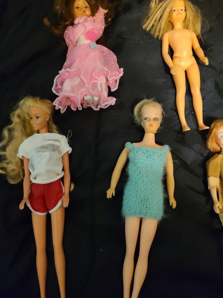 Vintage Barbie And Ken Dolls &Vintage Clothes & Cases