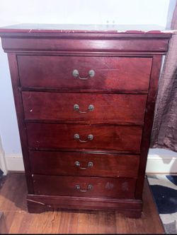Dresser