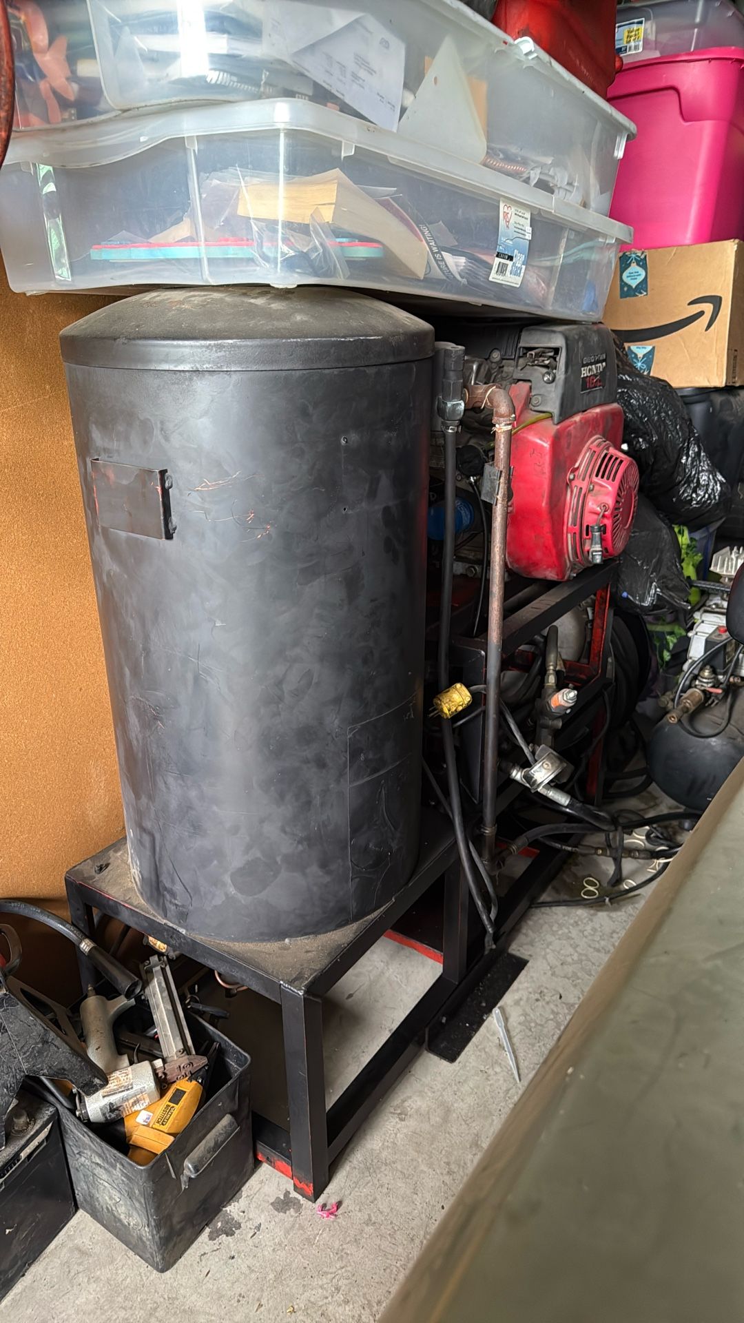 Hotsy  Hot Water Pressure Washer 