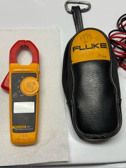 Fluke 323 clamp meter electrical tester