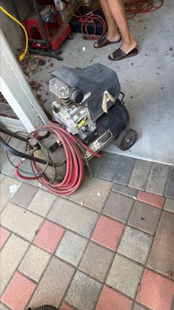 Air compressor