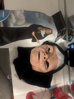 Nun costume