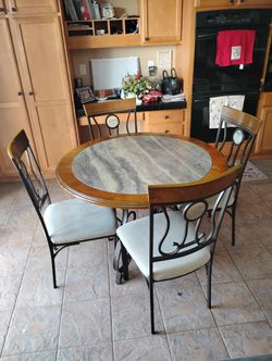 Round Dining Table with Chairs