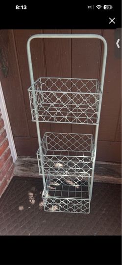 Metal three level stand/ mint green