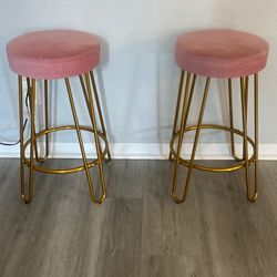 2 Pink Stools
