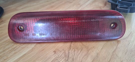 Jeep Grand Cherokee rear third brake light
