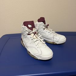  Jordan 6 Maroon  