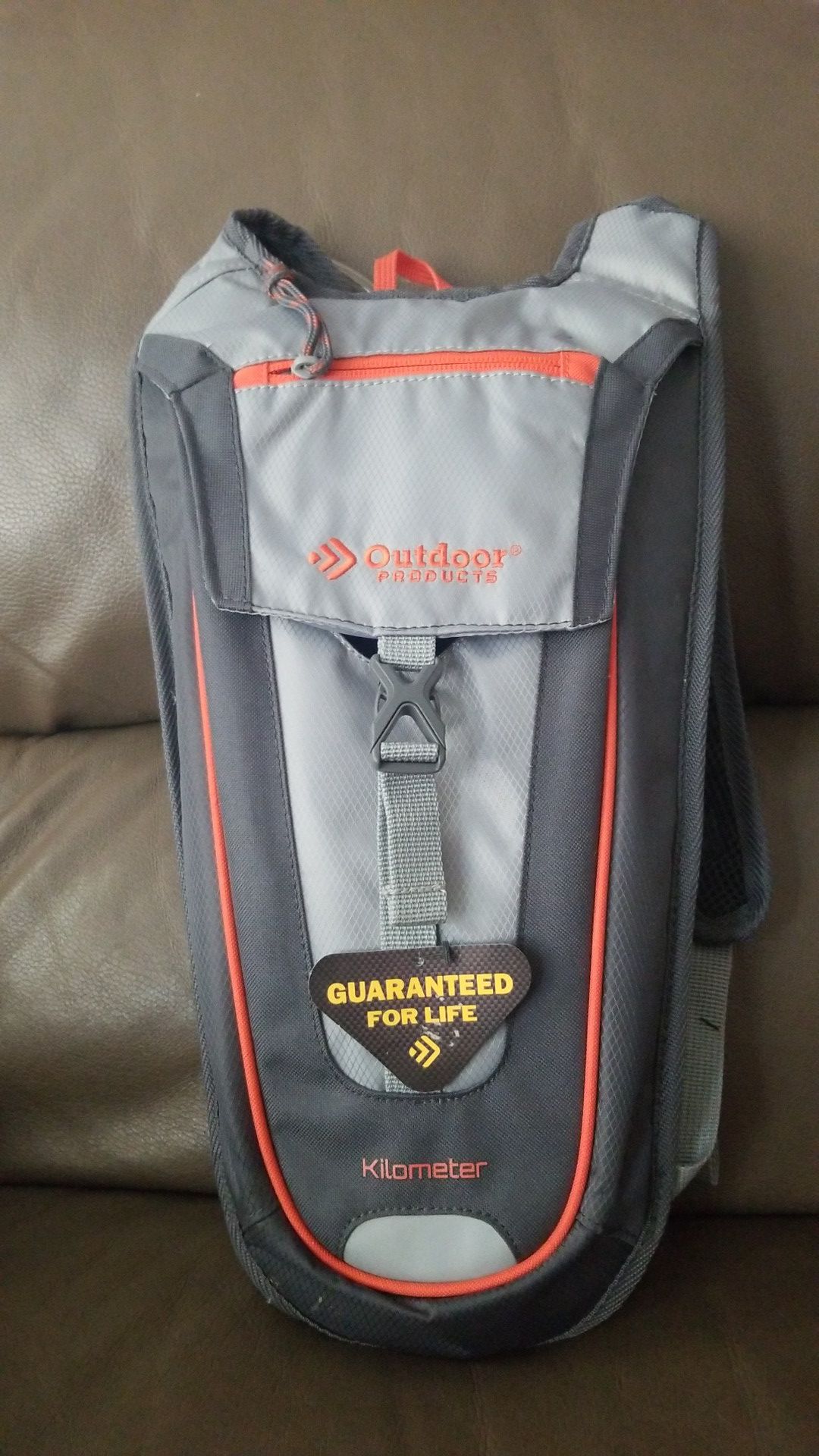 Hydrating backpack (water/canteen)