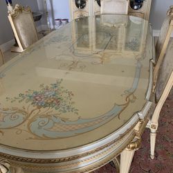 Antique Italian Dining Table With 6 Chairs