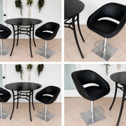 Table And Chairs 