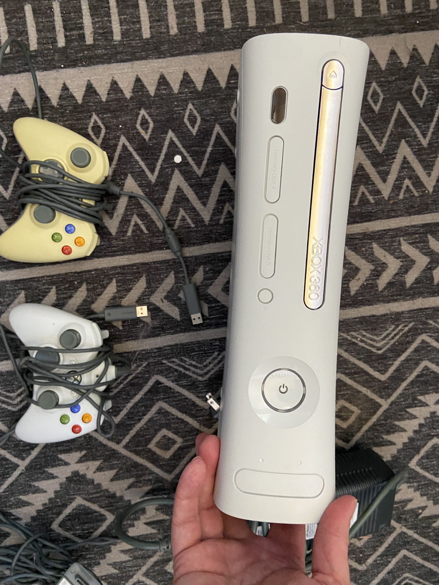 Xbox 360 2 Controllers