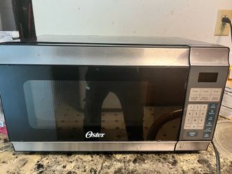 700 watt microwave