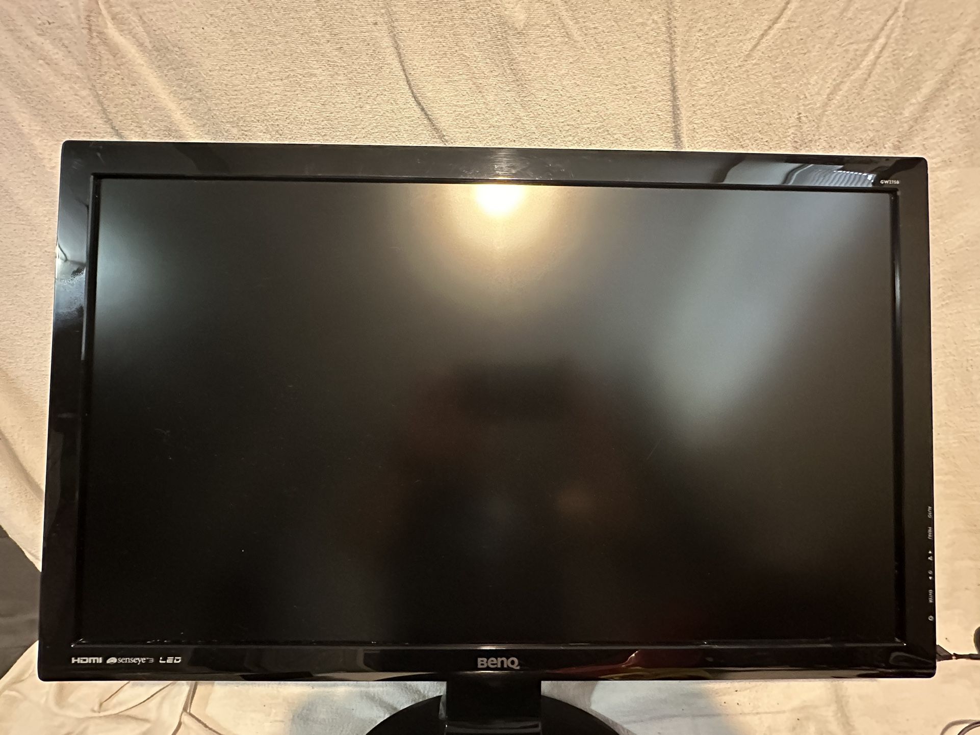 BENQ MONITOR 27inches gw2750 $30