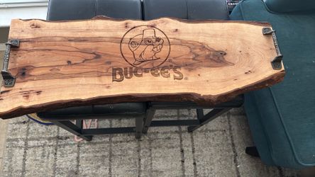 Brand New Buc-ee’s Live Edge Hardwood Serving Board – $1