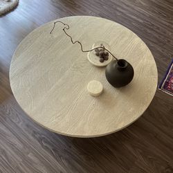 Solid Wood Round Coffee Table 