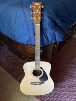Yamaha acoustic guitar