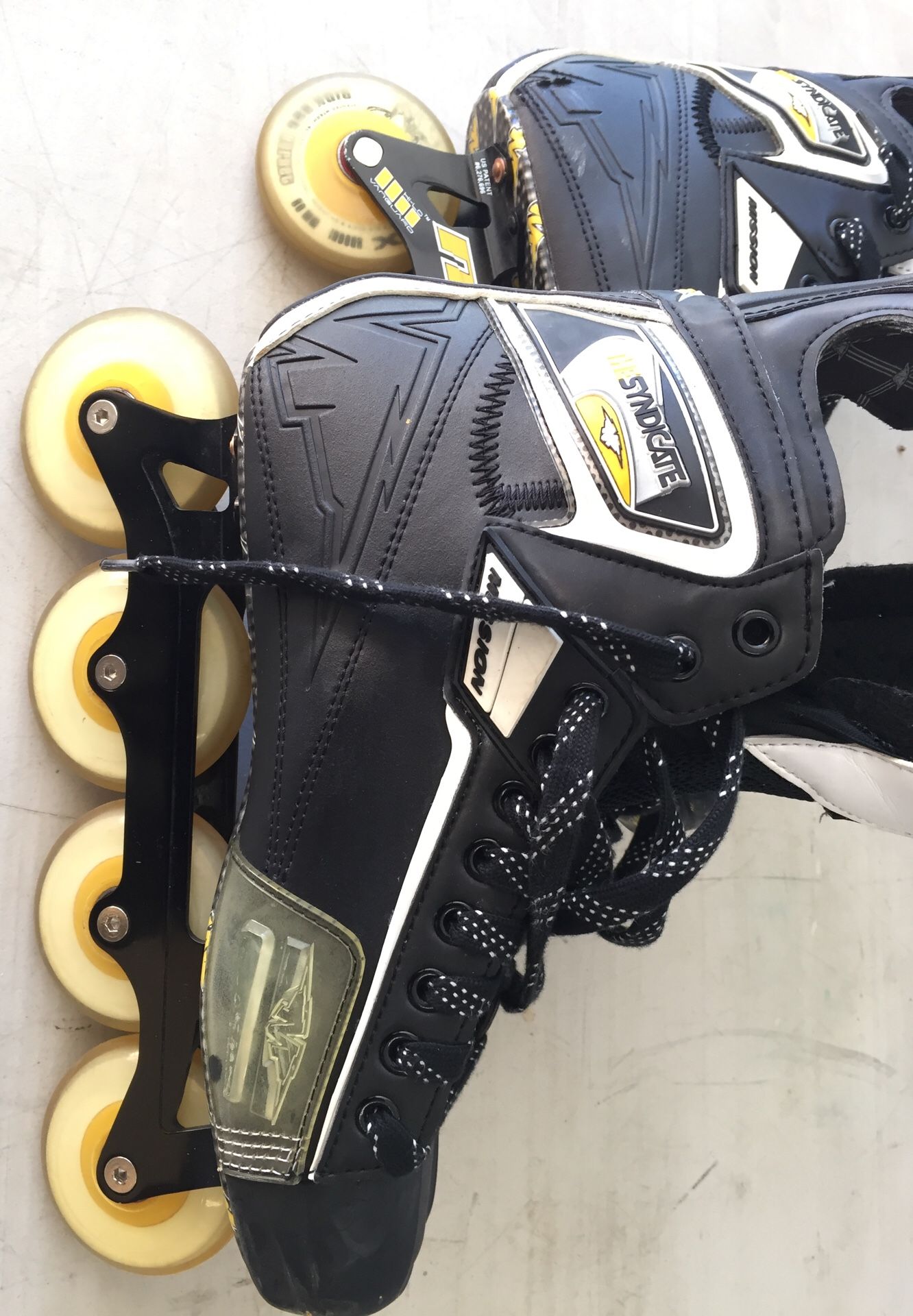 Mission Lieutenant 11EE Hockey Skates like new