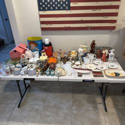 HUGE lot Of 70 Pieces Of Vintage Glassware Glass Plates Cups Figurines $70 For All