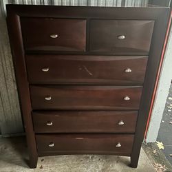 Dresser, Must Be Picked Up In Maple Shade 