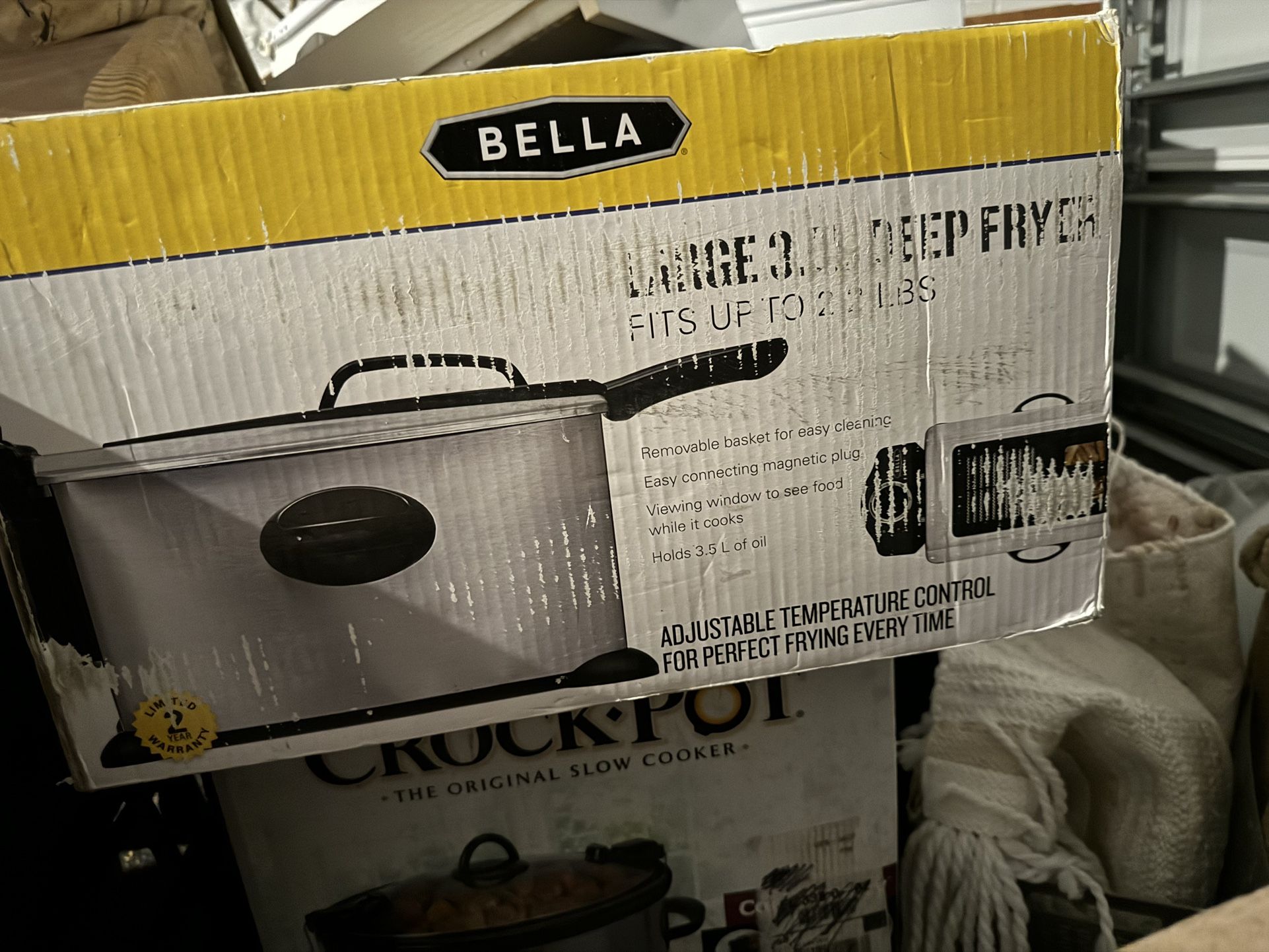 Bella Deep Fryer Brand new In Box