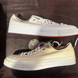 Color changing Chinatown market Converse All-Stars size 11
