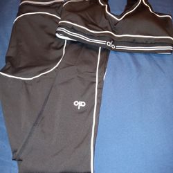 Alo Yoga Fit