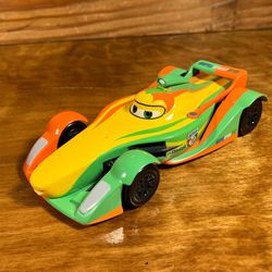 Disney Pixar Cars 2 Rip Clutchgoneski 1:43 Diecast Vehicle