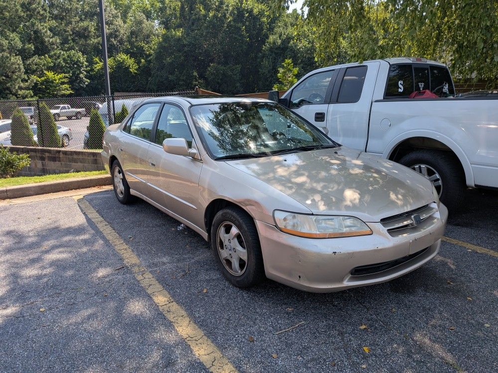 2000 Honda Accord