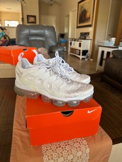 Nike Air VaporMax Plus White Sneakers