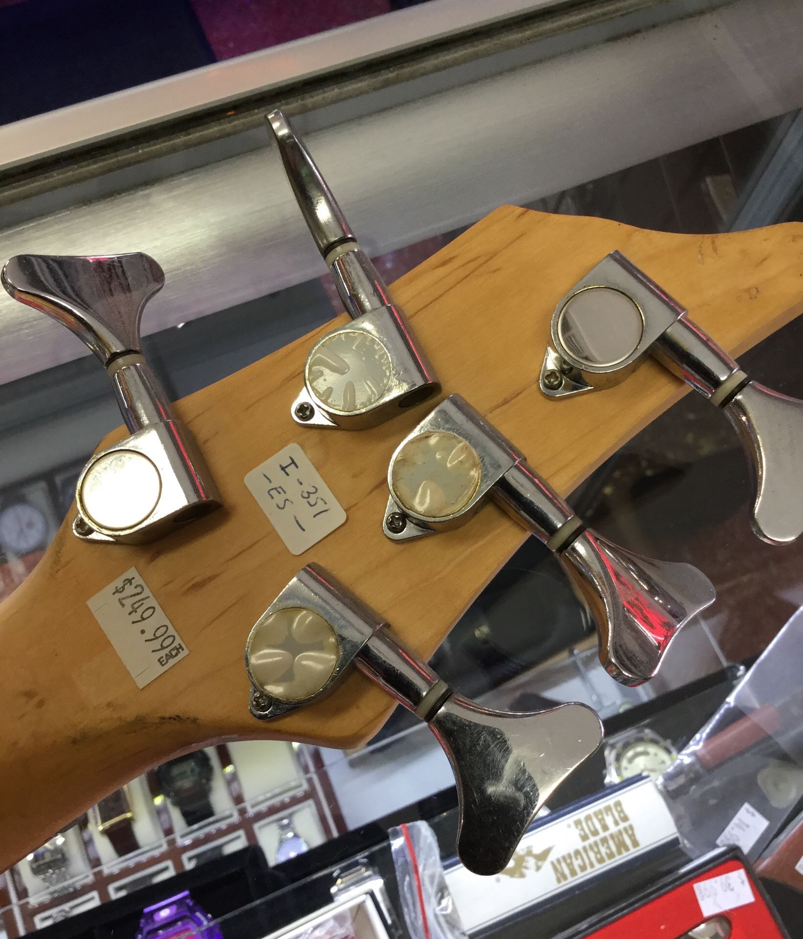 HARMONIA BASS GUITAR for Sale in El Monte, CA OfferUp