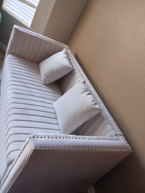 Loveseat-  Velvet Sofa With Two Pillows 