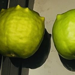 Ciruelas Jocotes