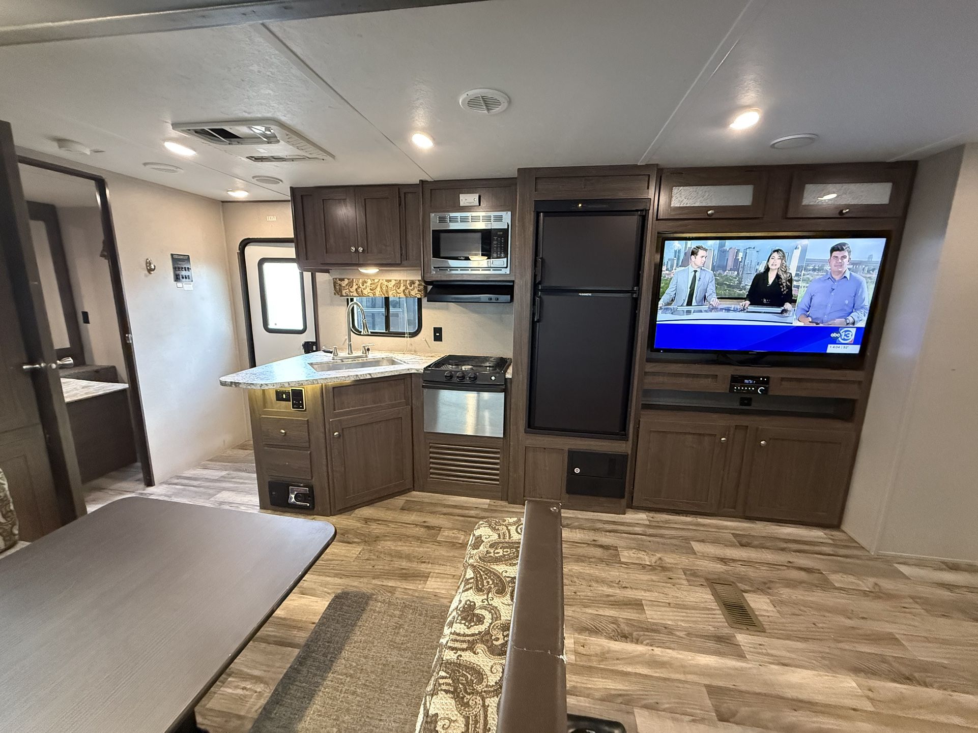 2011 Keystone Hideout