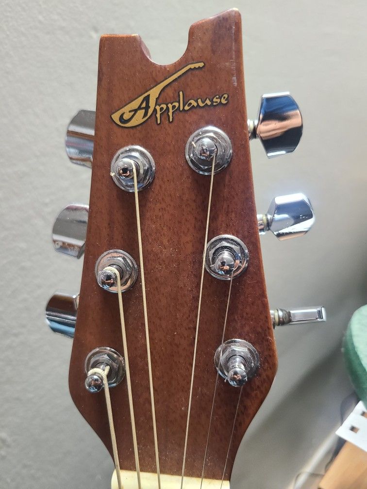 Acoustic Electric Guitar With Amplifier