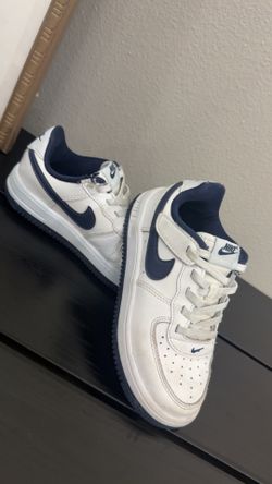 NIKE AIR FORCE