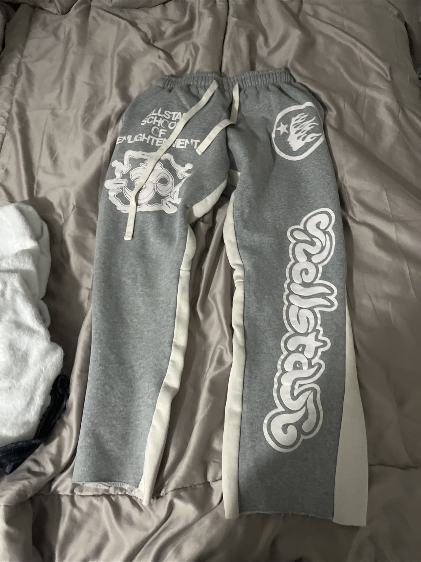 Hellstar Yoga School of Enlightenment Flared Pants Size Small