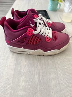 Size 7y Jordan retro 4