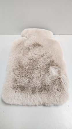 Hot water bottle