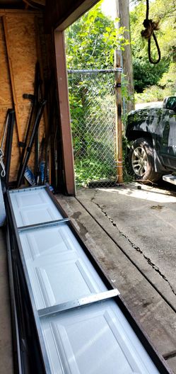 Vendo puerta para garage de medida 16x7