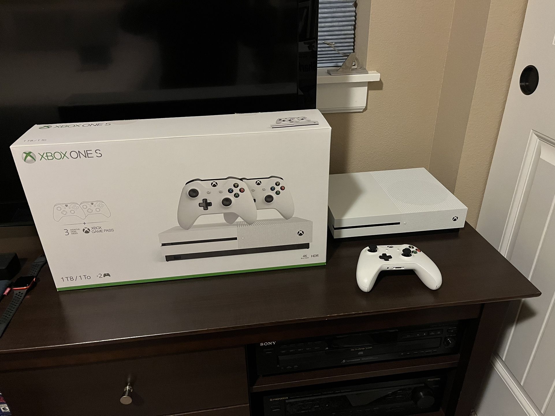 Lightly Used Xbox One S With Controller And Original Packaging