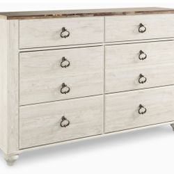 Ashley Dresser 