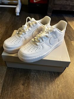 Air Force 1’s size 10