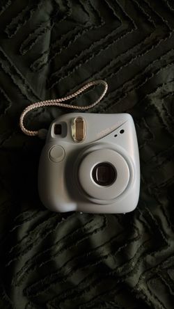 Instax mini 7+ polaroid camera