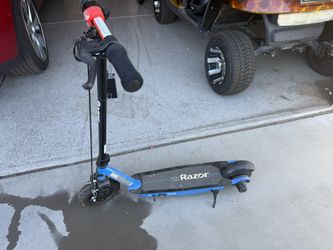 Kids RAZER ELECTRIC SCOOTER
